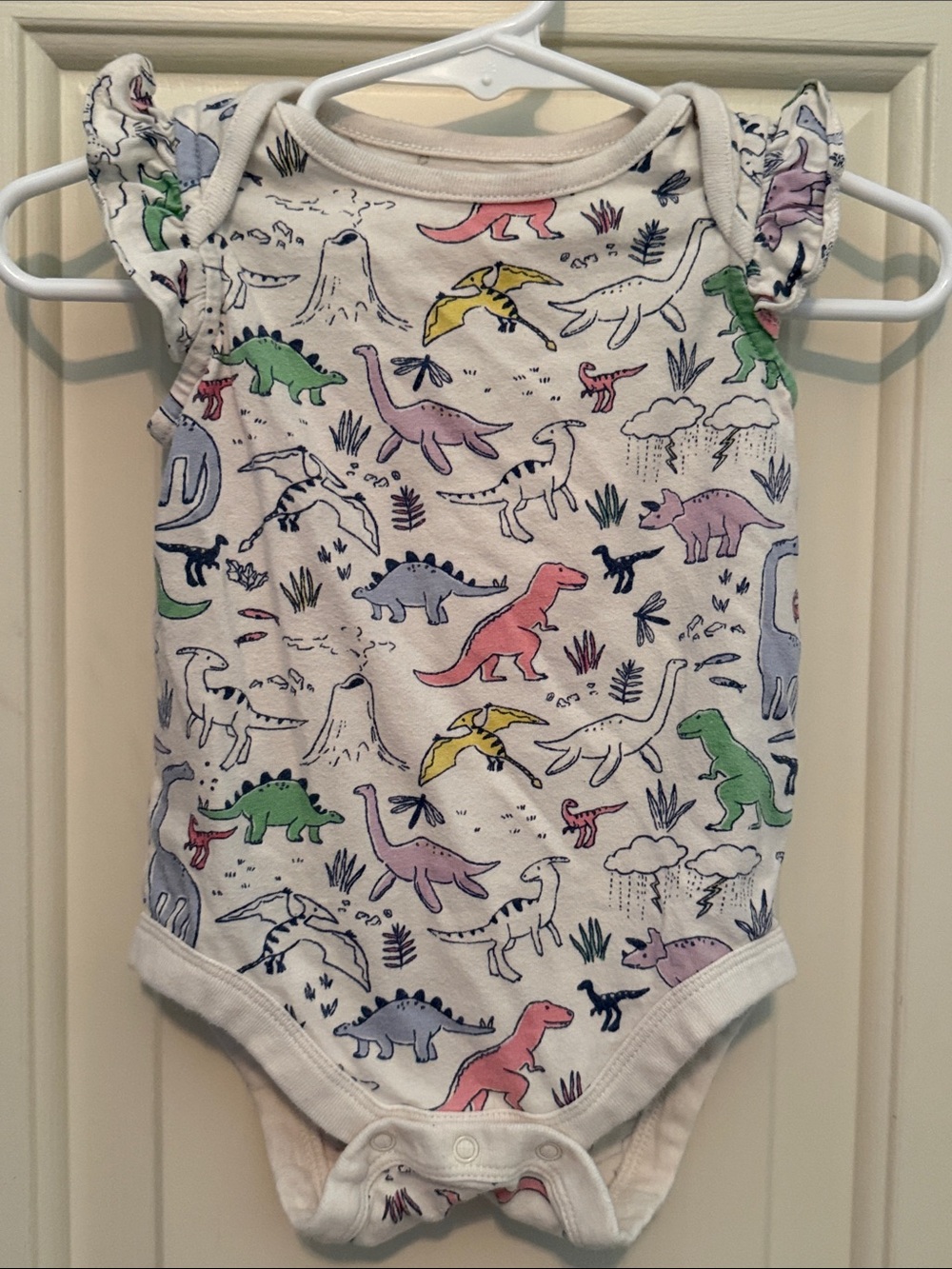 Cute GAP Dinosaur Print One-Piece Bodysuit 3-6 months